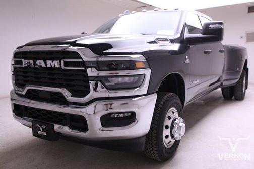 2025 RAM 3500 Big Horn Crew Cab 4x4 8' Box