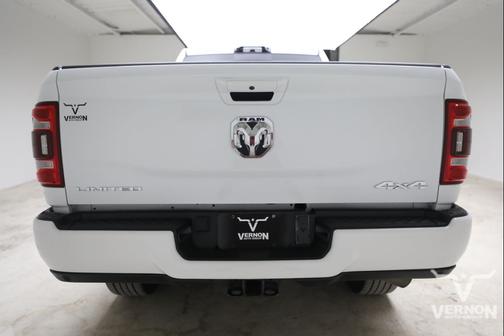 Bright White Clearcoat 2024 RAM 2500 Limited Crew Cab 4x4 6'4' Box