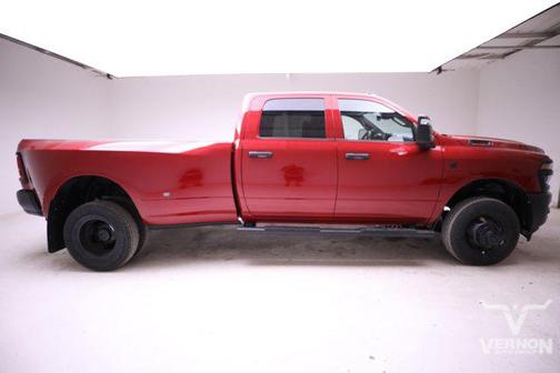 2026 RAM 3500 Tradesman Crew Cab 4x4 8' Box