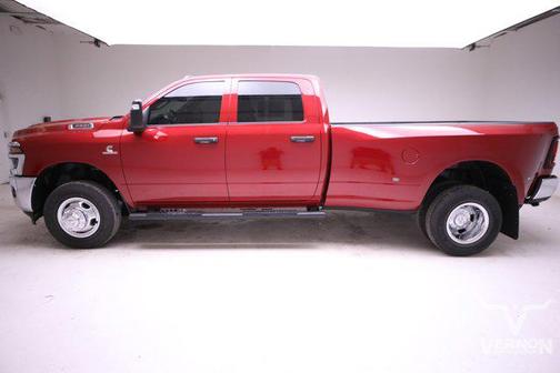 2026 RAM 3500 Tradesman Crew Cab 4x4 8' Box