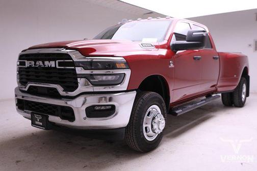 2026 RAM 3500 Tradesman Crew Cab 4x4 8' Box