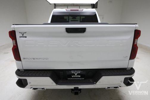 Summit White 2026 Chevrolet Silverado 1500 LT