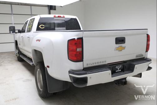 Iridescent Pearl Tricoat 2019 Chevrolet Silverado 3500 High Country