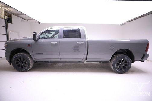 2026 RAM 2500 Laramie Crew Cab 4x4 8' Box