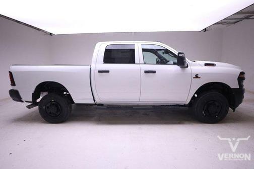2025 RAM 2500 Tradesman Crew Cab 4x4 6'4' Box