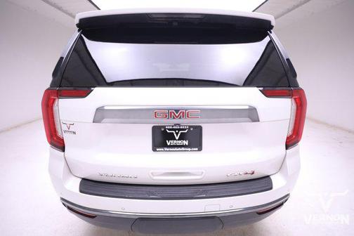 2021 GMC Yukon XL 4WD AT4