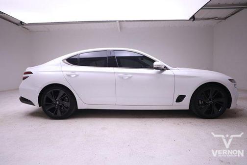 2023 Genesis G70 2.0T RWD