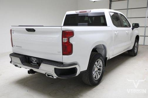 Summit White 2026 Chevrolet Silverado 1500 LT