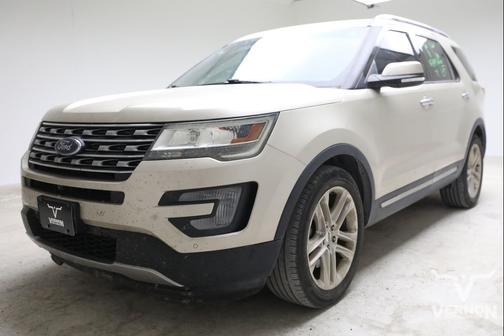 White Gold Metallic 2017 Ford Explorer Limited