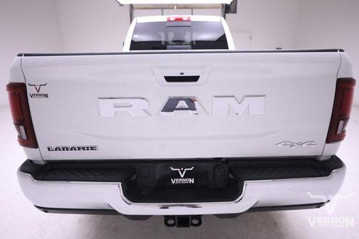 2025 RAM 3500 Laramie Crew Cab 4x4 8' Box