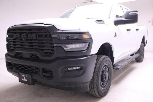 2025 RAM 2500 Tradesman Crew Cab 4x4 6'4' Box