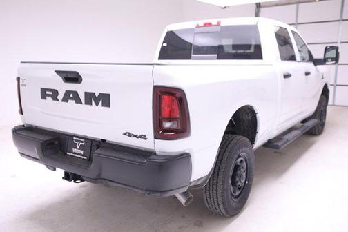 2025 RAM 2500 Tradesman Crew Cab 4x4 6'4' Box