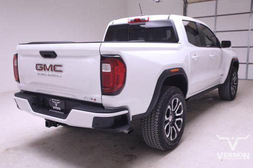 2024 GMC Canyon AT4