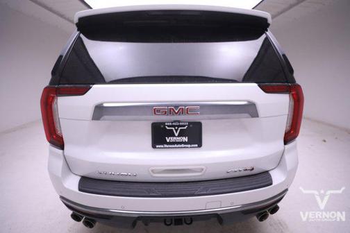 2024 GMC Yukon 4WD AT4