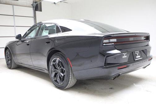 Diamond Black Crystal Pearlcoat 2026 Dodge Charger R/T