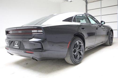 Diamond Black Crystal Pearlcoat 2026 Dodge Charger R/T