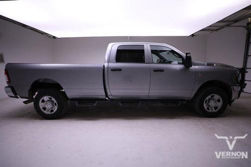 2024 RAM 2500 Tradesman Crew Cab 4x4 8' Box