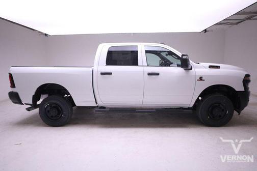 2025 RAM 2500 Tradesman Crew Cab 4x4 6'4' Box