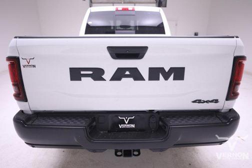 2025 RAM 2500 Tradesman Crew Cab 4x4 6'4' Box
