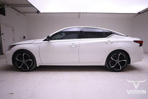 2024 Nissan Altima SR FWD