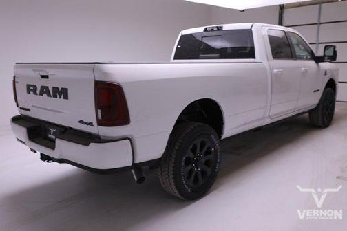 2026 RAM 2500 Laramie Crew Cab 4x4 8' Box