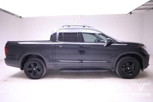 2022 Honda Ridgeline Black