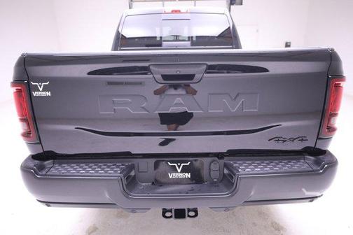 2025 RAM 2500 Tradesman Crew Cab 4x4 6'4' Box