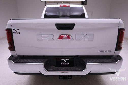 2025 RAM 2500 Tradesman Crew Cab 4x4 6'4' Box