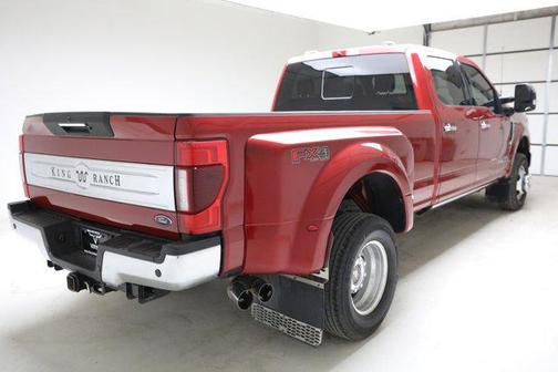 Rapid Red Metallic Tinted Clearcoat 2022 Ford F-350 King Ranch