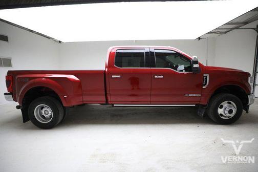 Rapid Red Metallic Tinted Clearcoat 2022 Ford F-350 King Ranch