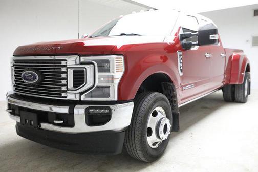 Rapid Red Metallic Tinted Clearcoat 2022 Ford F-350 King Ranch