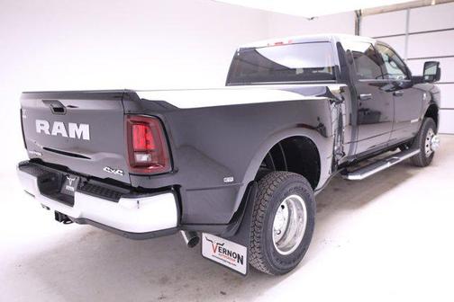 2026 RAM 3500 Lone Star Crew Cab 4x4 8' Box