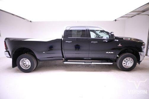 2026 RAM 3500 Lone Star Crew Cab 4x4 8' Box