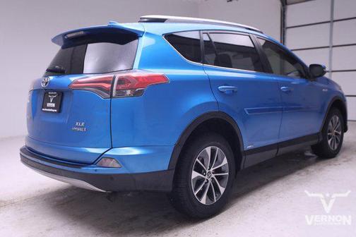 2018 Toyota RAV4 Hybrid XLE