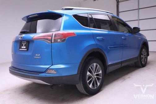 2018 Toyota RAV4 Hybrid XLE