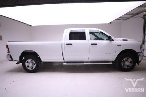 2022 RAM 2500 Tradesman Crew Cab 4x4 8' Box
