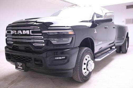 2025 RAM 3500 Laramie Crew Cab 4x4 8' Box