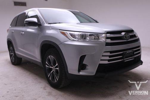 2019 Toyota Highlander LE