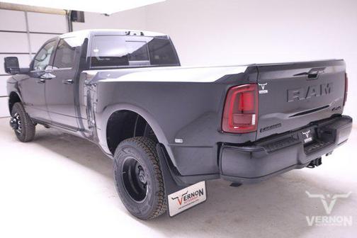 2025 RAM 3500 Laramie Crew Cab 4x4 8' Box