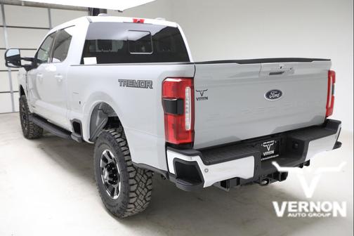 Avalanche 2026 Ford F-250 Lariat