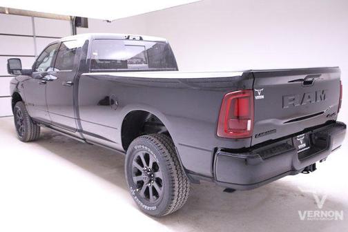 2026 RAM 2500 Laramie Crew Cab 4x4 8' Box