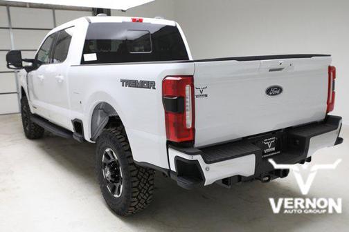 Oxford White 2026 Ford F-250 Lariat
