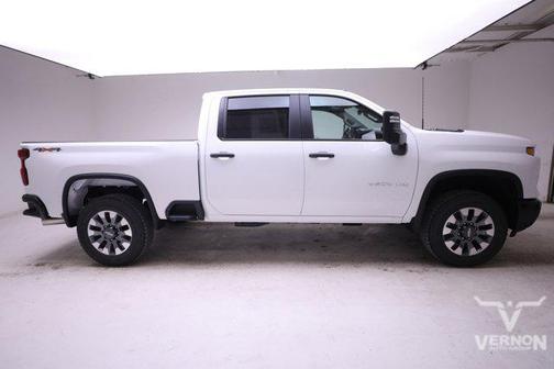 2026 Chevrolet Silverado 2500 Custom