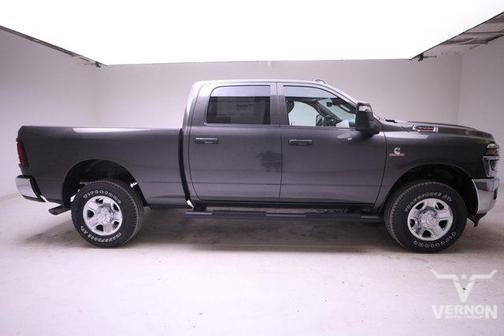 2026 RAM 3500 Tradesman Crew Cab 4x4 6'4' Box