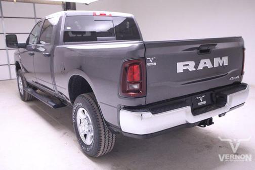 2026 RAM 3500 Tradesman Crew Cab 4x4 6'4' Box