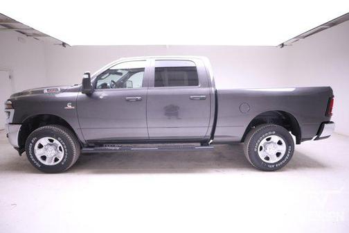 2026 RAM 3500 Tradesman Crew Cab 4x4 6'4' Box