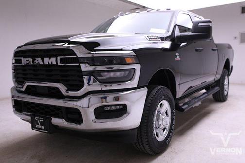 2025 RAM 2500 Tradesman Crew Cab 4x4 6'4' Box