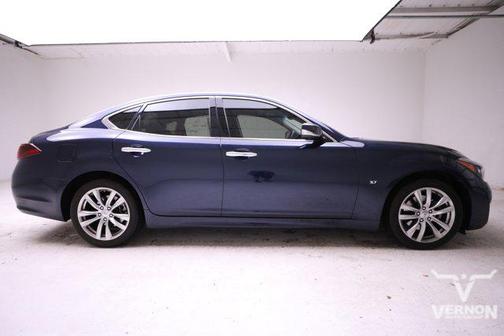 2018 INFINITI Q70 3.7 LUXE