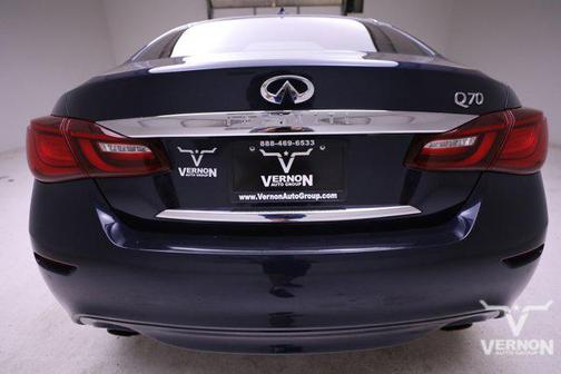 2018 INFINITI Q70 3.7 LUXE