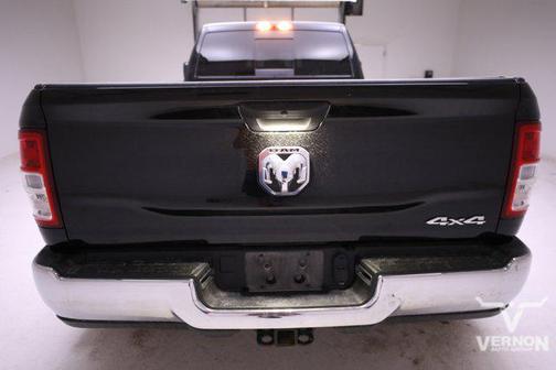 2023 RAM 3500 Tradesman Crew Cab 4x4 8' Box